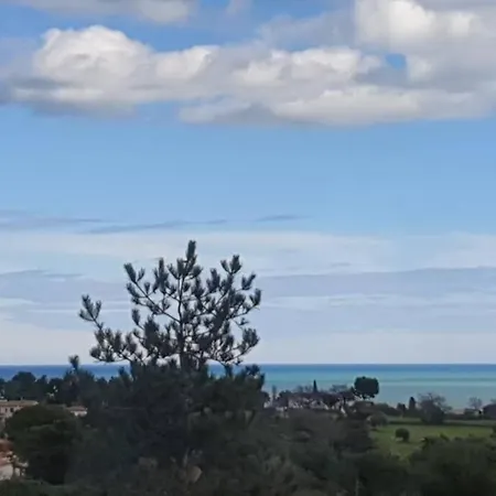 Appartamento Con Meravigliosa Vista Mare Numana 度假居 *