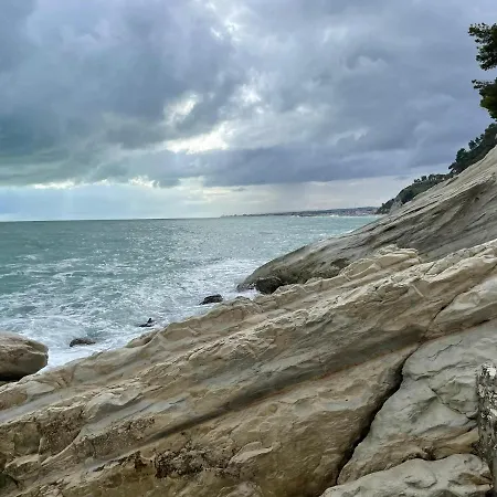 度假居 Appartamento Con Meravigliosa Vista Mare Numana *